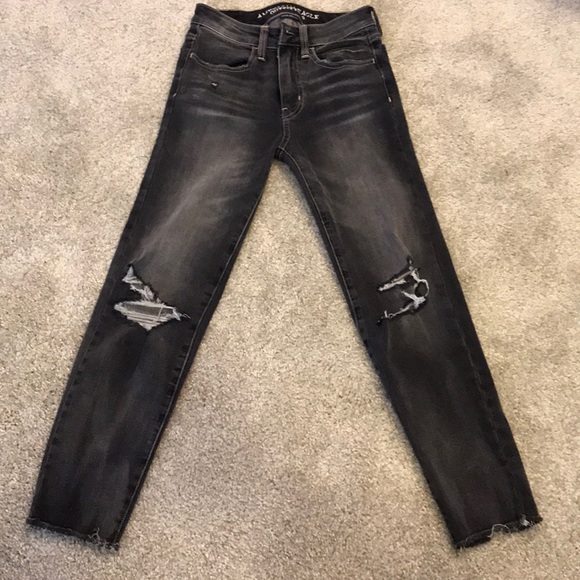 AE Gray distressed jeans - Picture 2 of 4